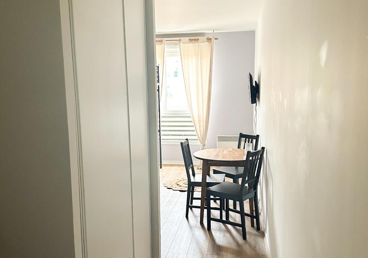 Rer Apartment