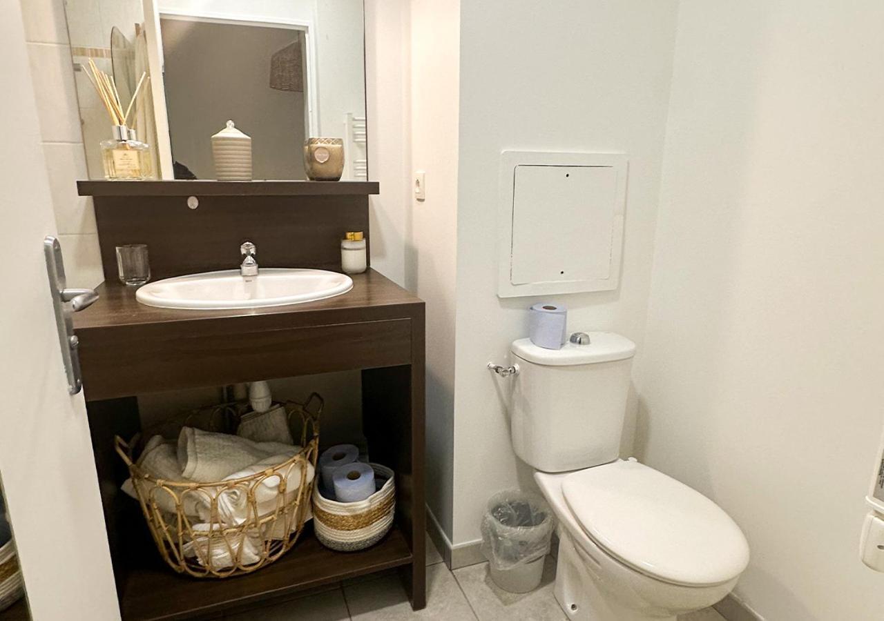 Rer Apartment